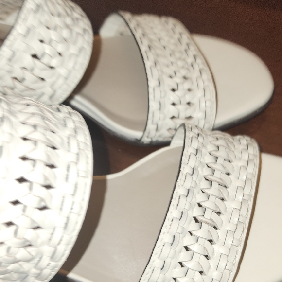 Women's Woven Cream Sandals - Picture 6 of 7